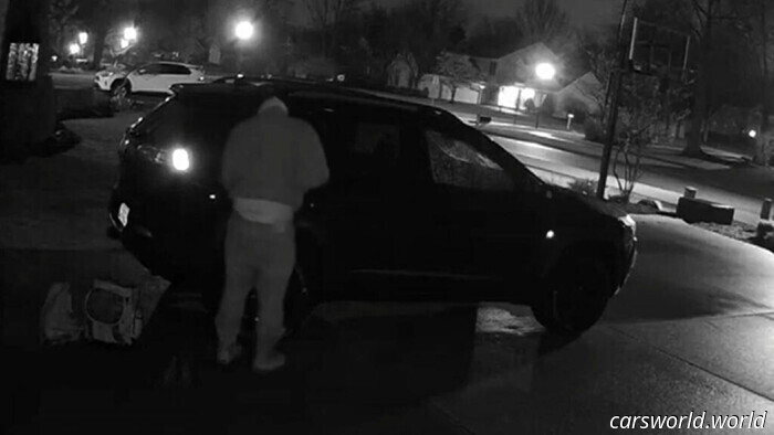 Hombre De Ohio Se Venga Del Conductor Que Chocó Su Camioneta Hace 2 Años / Carscoops